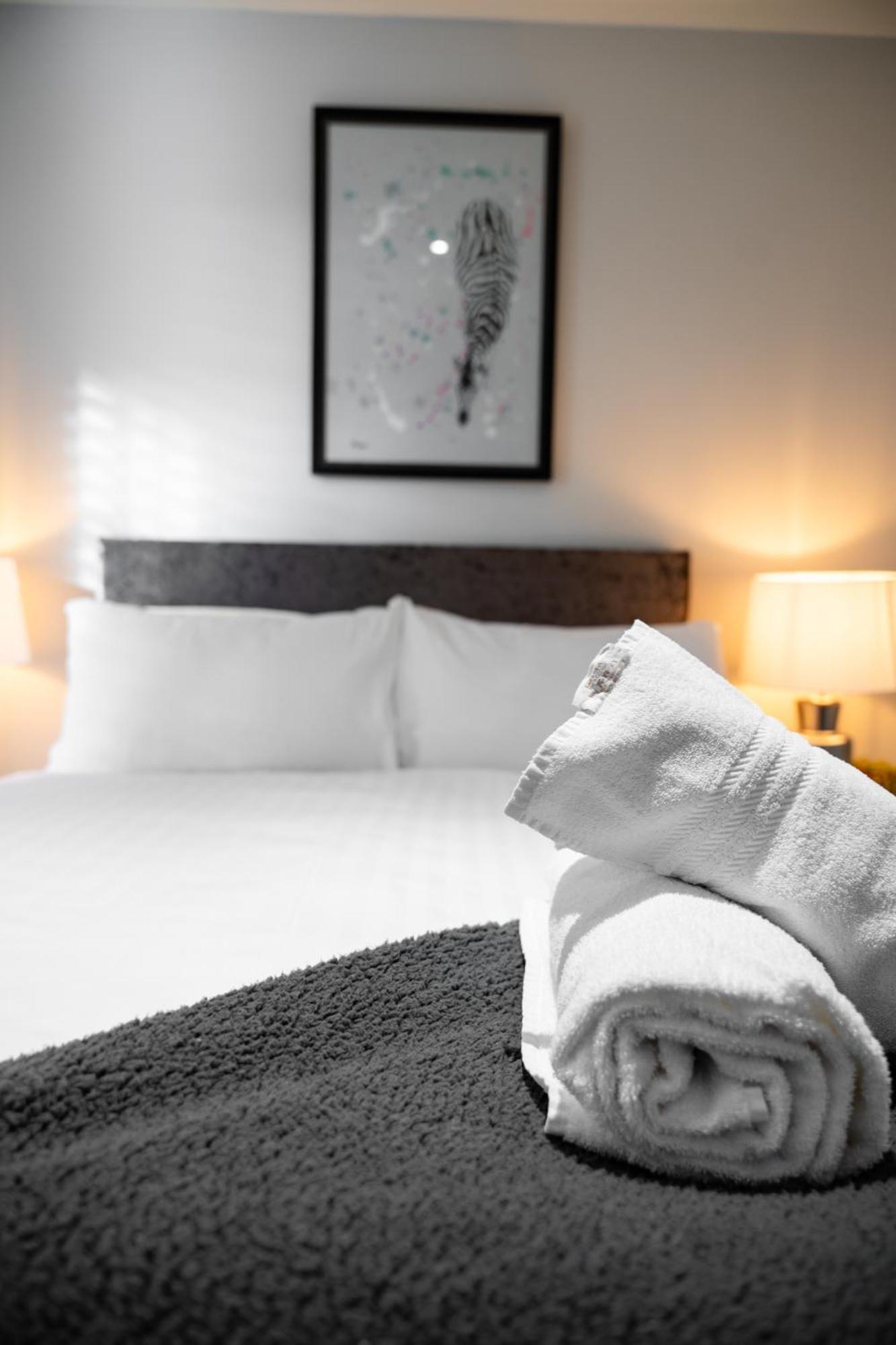 Escape Ordinary At Lough Erne Golf Village Enniskillen Luaran gambar